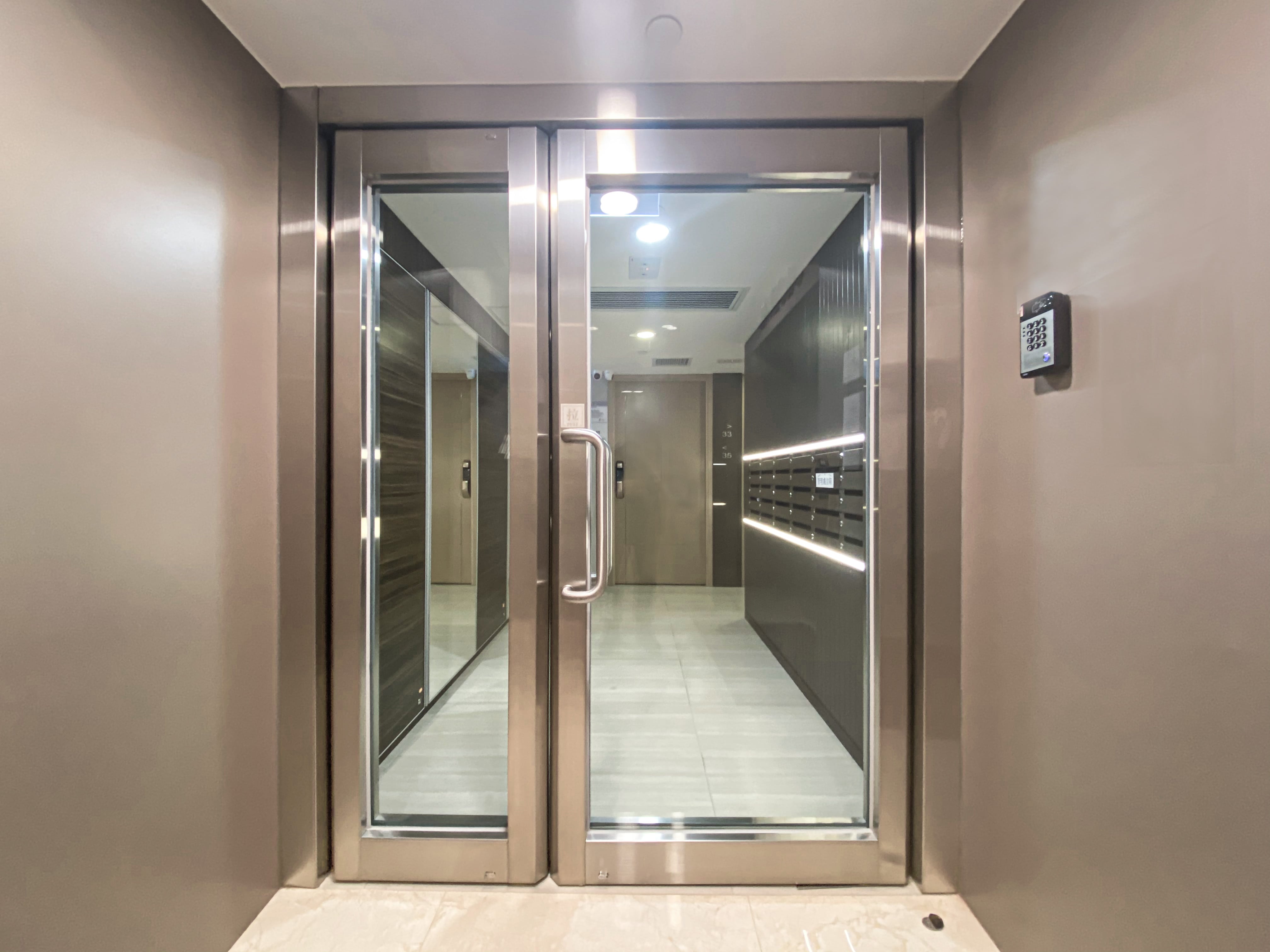 Fire safety glass Ventana resistente al fuego